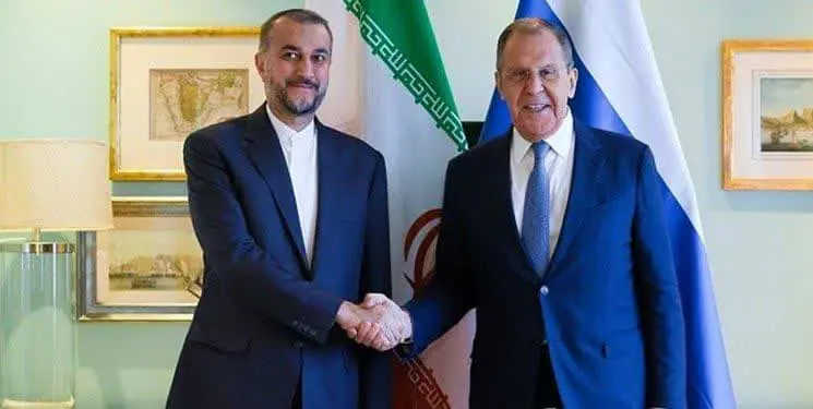 وزیر الخارجیة الایراني مع وزير الروسي