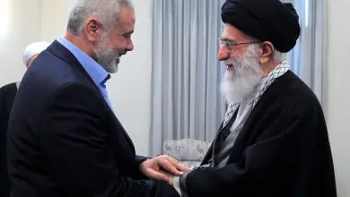 قائد الثورة الإسلامية المعظم مع رئيس المكتب السياسي لحركة حماس