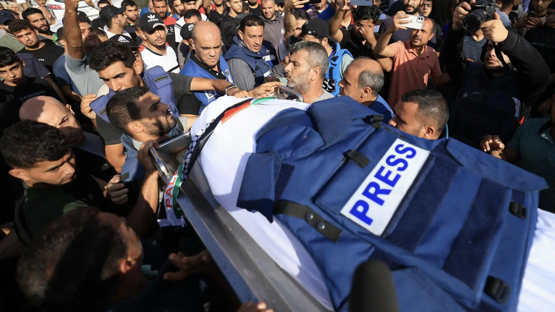 الكيان الصهيوني يقتل الصحفيين