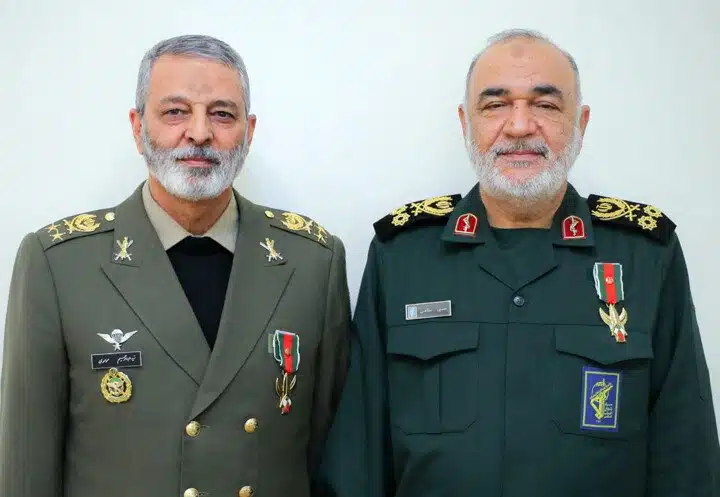 القائد العام للجيش الايراني "اللواء سيد عبدالرحيم موسوي"