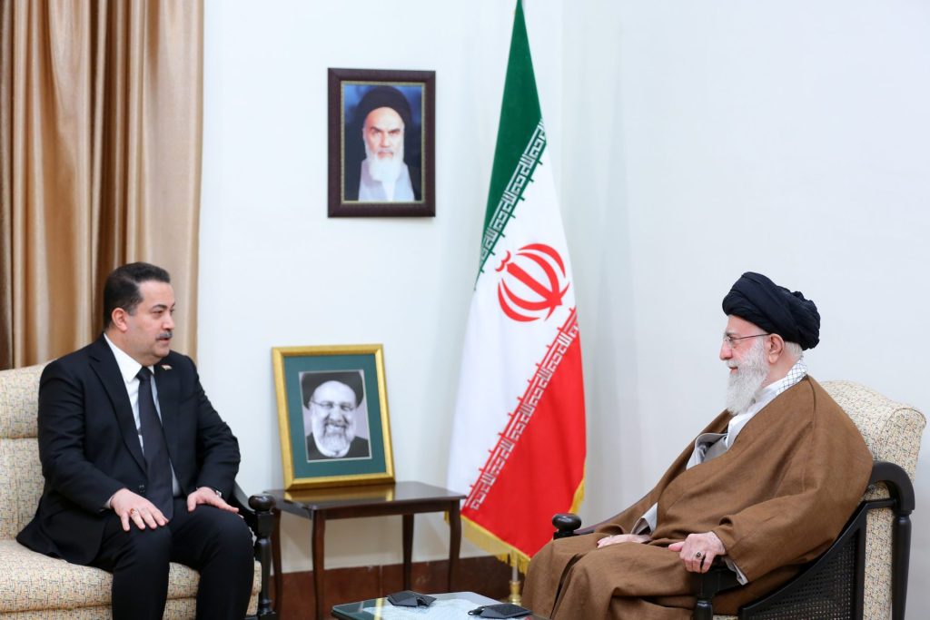 الخامنئي في لقاء رئيس وزراء العراق 2