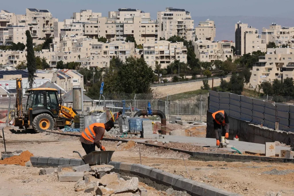 إقامة آلاف الوحدات الاستيطانية الجديدة في القدس