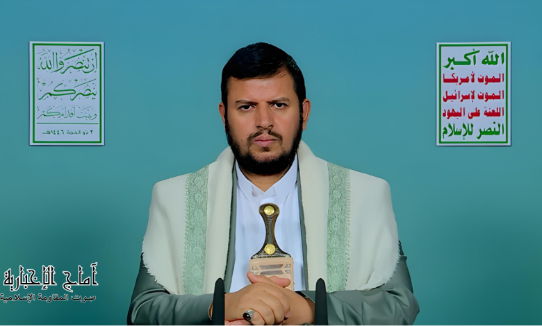 السيد الحوثي يُحسم الموقف البحر الأحمر مغلق لإسرائيل.. ونفّذنا 14 ضربةً نوعيةً في عمقها