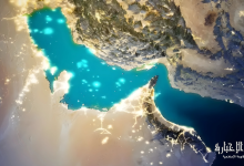 حرس الثورة الإسلامية يعلن منع عبور السفن من وإلى موانئ حلفاء الأعداء.. وتراجع حاد بنسبة 97% في حركة الملاحة بمضيق هرمز