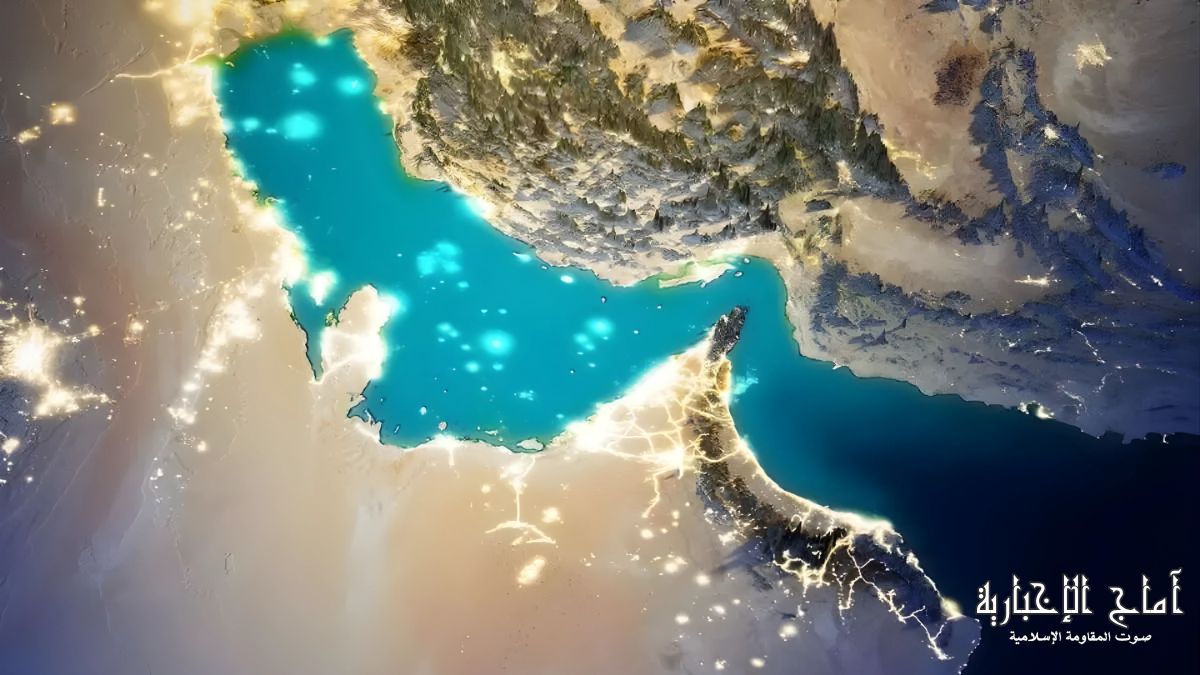 إصابة فرقاطة أمريكية بصاروخين.. الحرس الثوري يحذر من أي تحركات مخالفة في مضيق هرمز 20 آماج الإخبارية حرس الثورة الإسلامية يعلن منع عبور السفن من وإلى موانئ حلفاء الأعداء. وتراجع حاد بنسبة 97 في حركة الملاحة بمضيق هرمز
